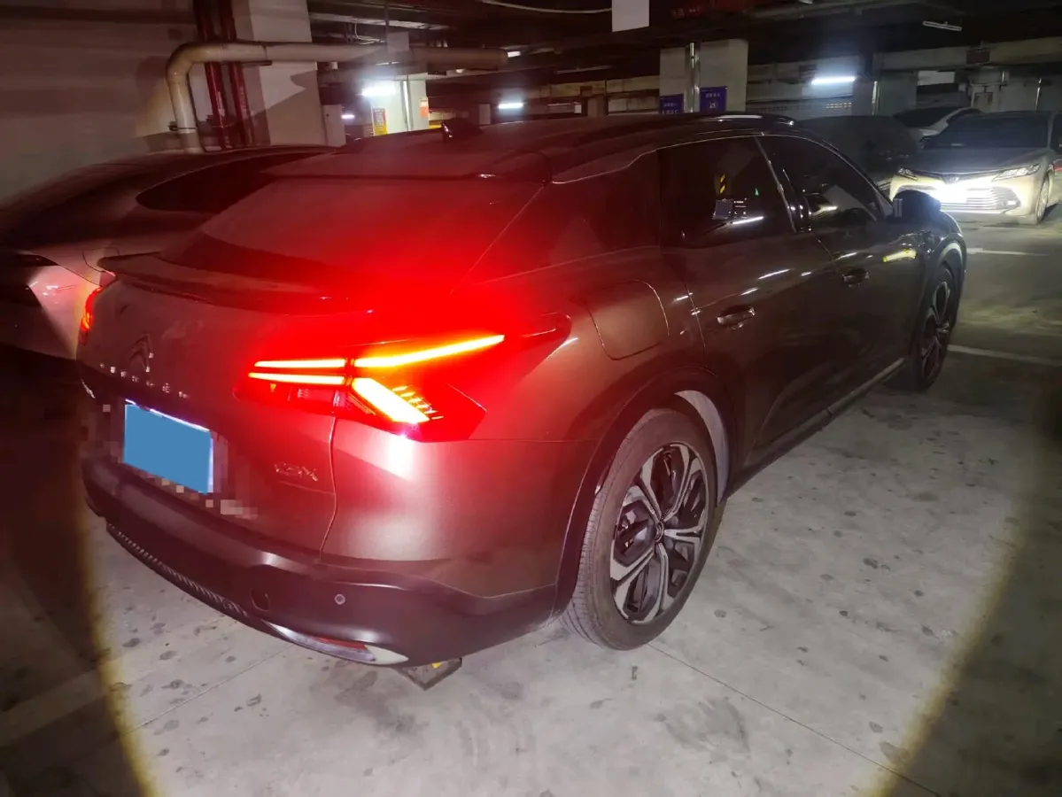 2022 Citroen C5 X 1.6T 175HP L4 8AT,autocango,china used car exporter,china ev exporter,chinese used car exporter,chinese used ev exporter