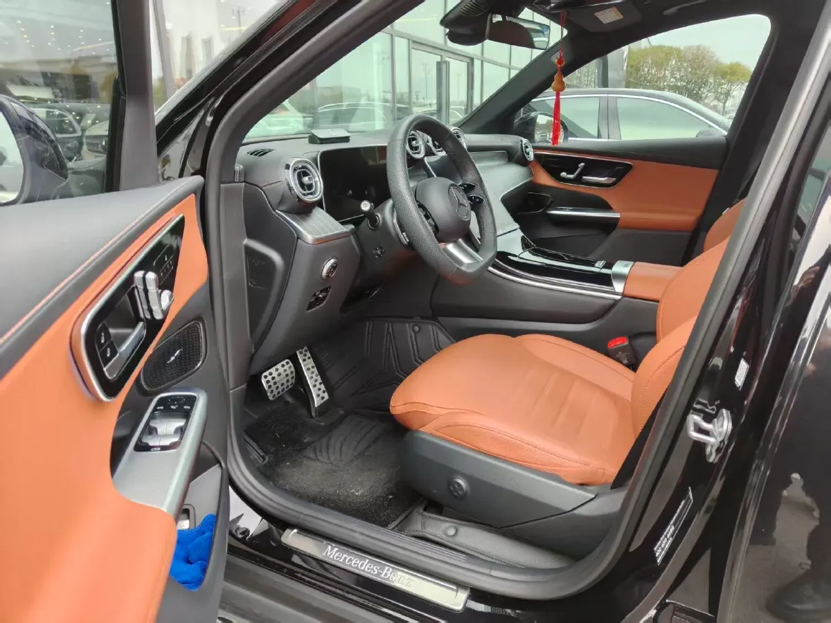 2024 Mercedes-Benz GLC Class 2.0T 258HP L4 9AT,autocango,china used car exporter,china ev exporter,chinese used car exporter,chinese used ev exporter