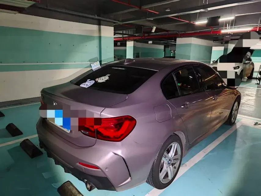 2021 BMW 1 Series 1.5T 140HP L3 7DCT,autocango,china used car exporter,china ev exporter,chinese used car exporter,chinese used ev exporter