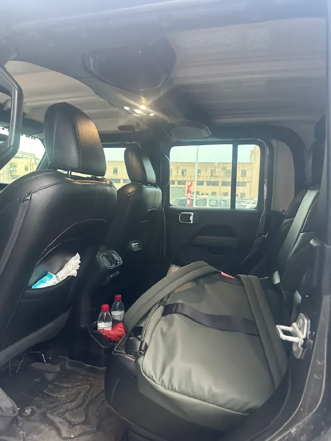 2022 Jeep Gladiator 3.6L 284HP V6 8AT,autocango,china used car exporter,china ev exporter,chinese used car exporter,chinese used ev exporter