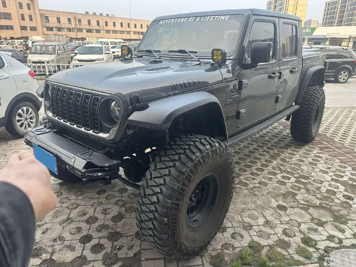 2022 Jeep Gladiator 3.6L 284HP V6 8AT,autocango,china used car exporter,china ev exporter,chinese used car exporter,chinese used ev exporter