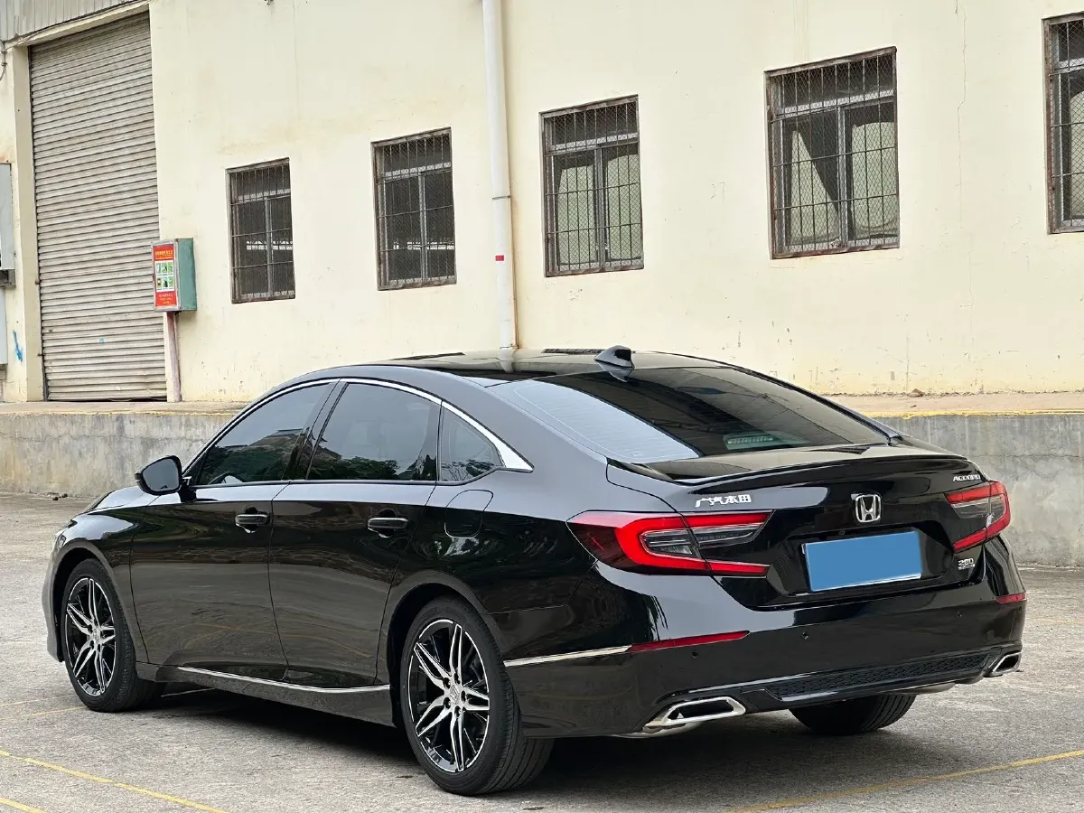 2022 Honda Accord 1.5T 194HP L4 CVT,autocango,china used car exporter,china ev exporter,chinese used car exporter,chinese used ev exporter
