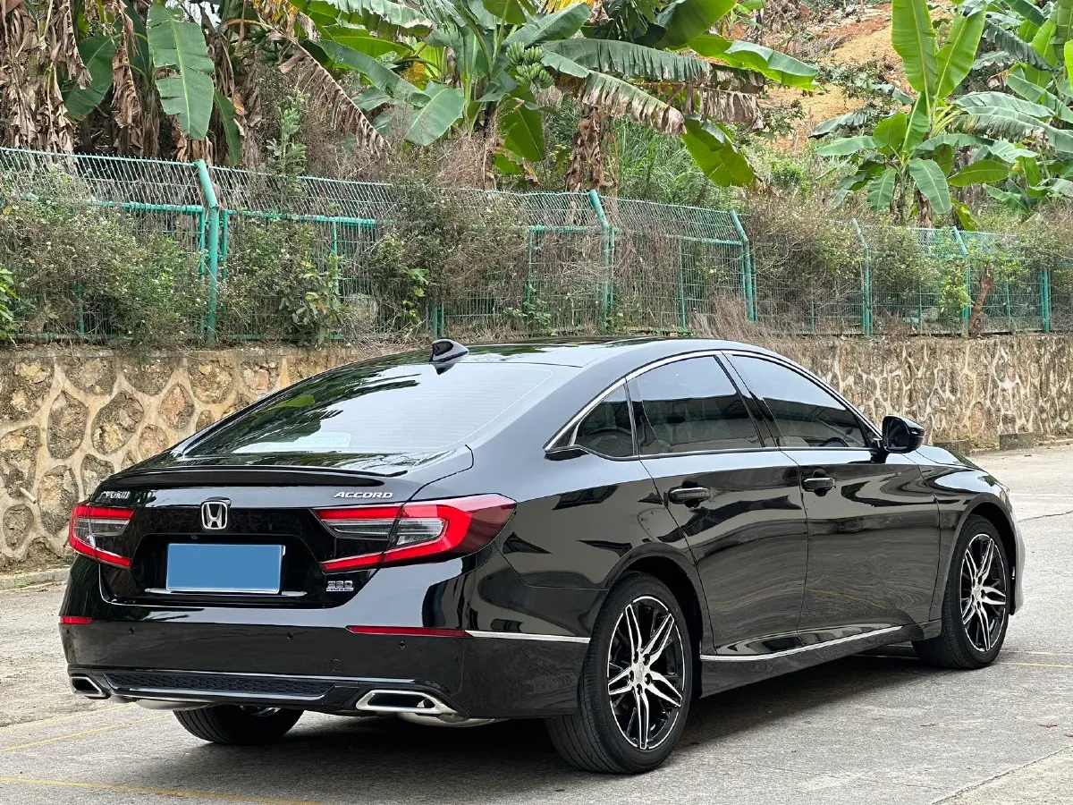 2022 Honda Accord 1.5T 194HP L4 CVT,autocango,china used car exporter,china ev exporter,chinese used car exporter,chinese used ev exporter