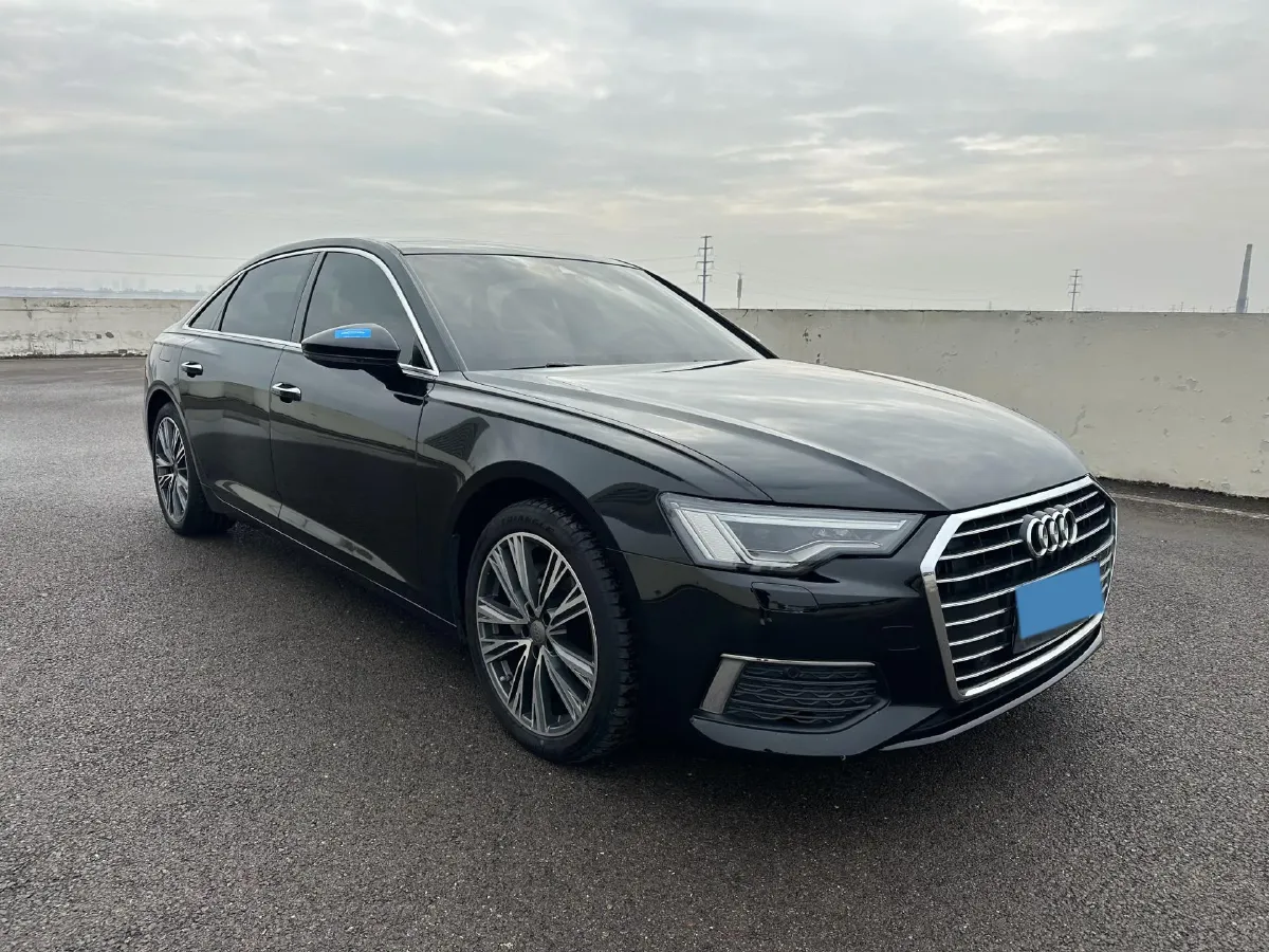2020 Audi A6L 2.0T 190HP L4 7DCT,autocango,china used car exporter,china ev exporter,chinese used car exporter,chinese used ev exporter