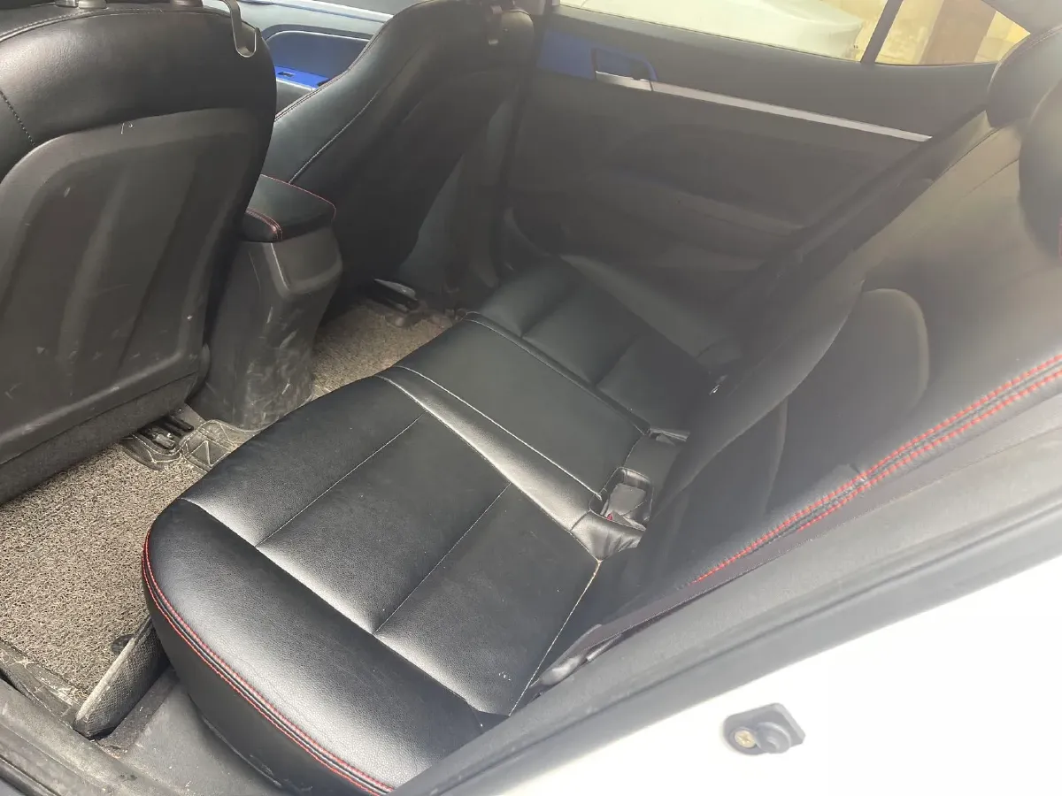 2016 Hyundai Elantra 1.6L 130HP L4 6AT,autocango,china used car exporter,china ev exporter,chinese used car exporter,chinese used ev exporter