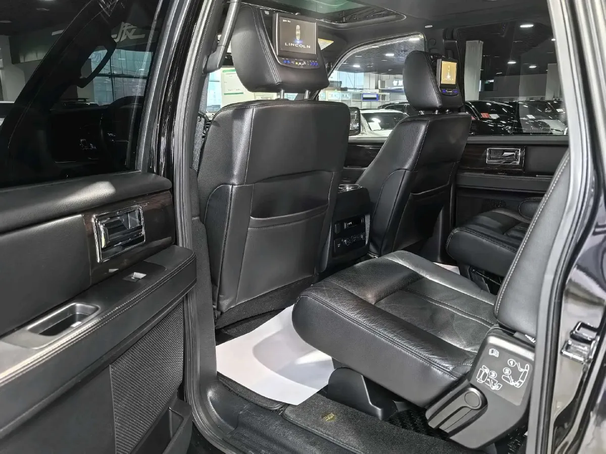 2017 Lincoln Navigator 3.5T 355HP V6 6AT,autocango,china used car exporter,china ev exporter,chinese used car exporter,chinese used ev exporter