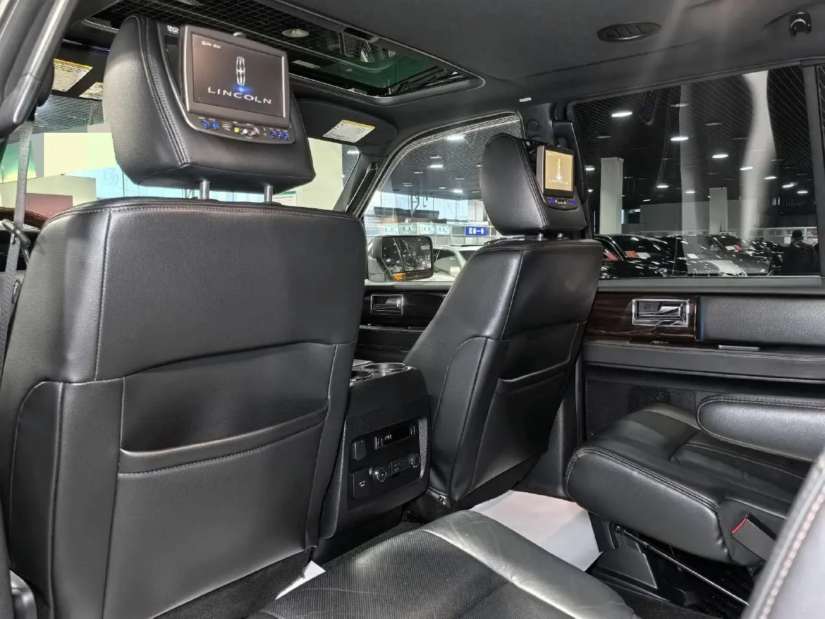 2017 Lincoln Navigator 3.5T 355HP V6 6AT,autocango,china used car exporter,china ev exporter,chinese used car exporter,chinese used ev exporter