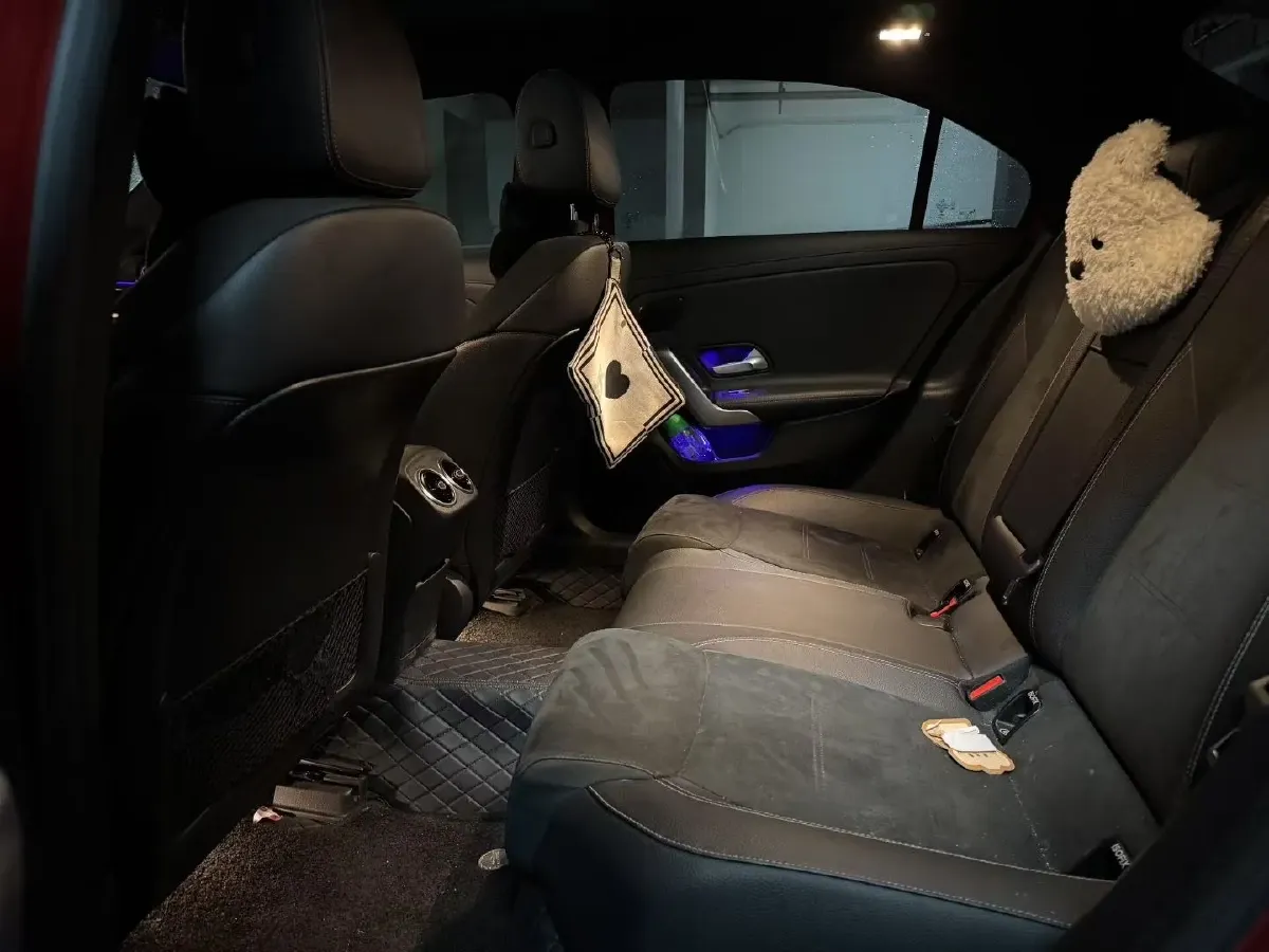 2020 Mercedes-Benz A Class 1.3T 163HP L4 7DCT,autocango,china used car exporter,china ev exporter,chinese used car exporter,chinese used ev exporter