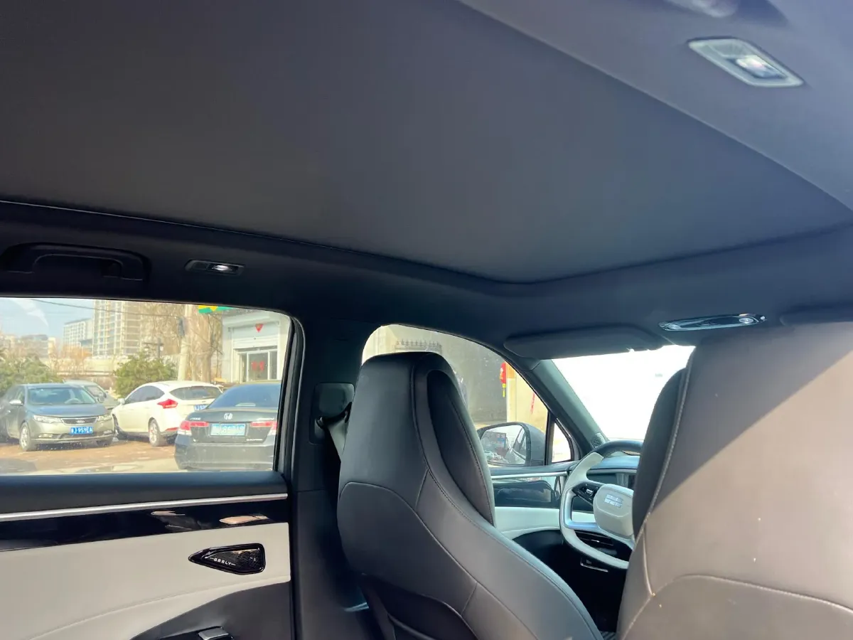 2024 Geely Galaxy L7 1.5T 163HP L4 3DHT PHEV 9.11KWH,autocango,china used car exporter,china ev exporter,chinese used car exporter,chinese used ev exporter