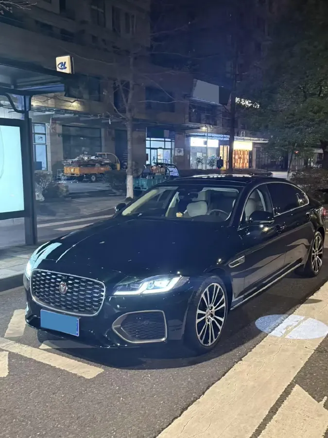 2022 Jaguar XFL 2.0T 250HP L4 8AT,autocango,china used car exporter,china ev exporter,chinese used car exporter,chinese used ev exporter