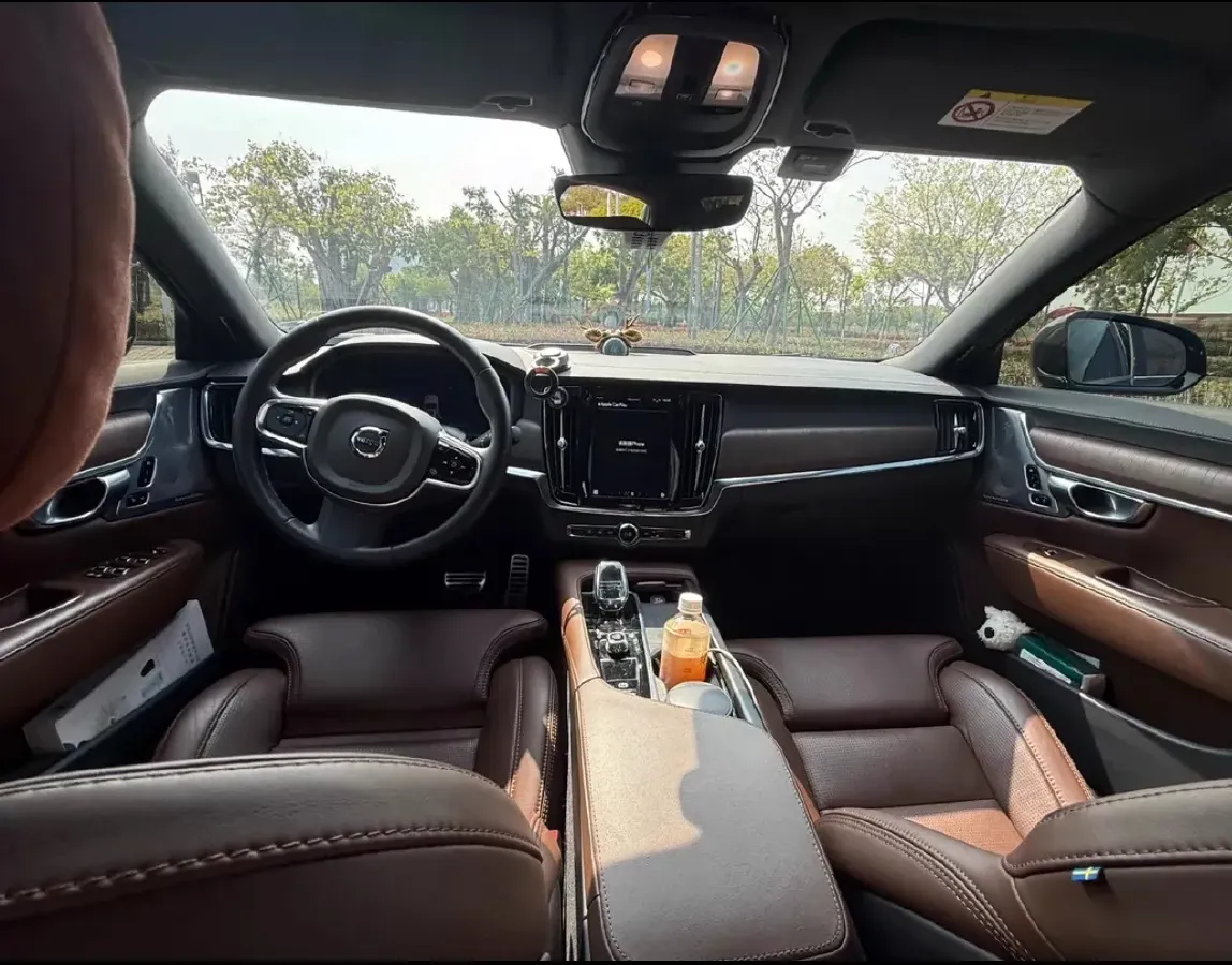 2024 Volvo S90 2.0T 250HP L4 8AT,autocango,china used car exporter,china ev exporter,chinese used car exporter,chinese used ev exporter