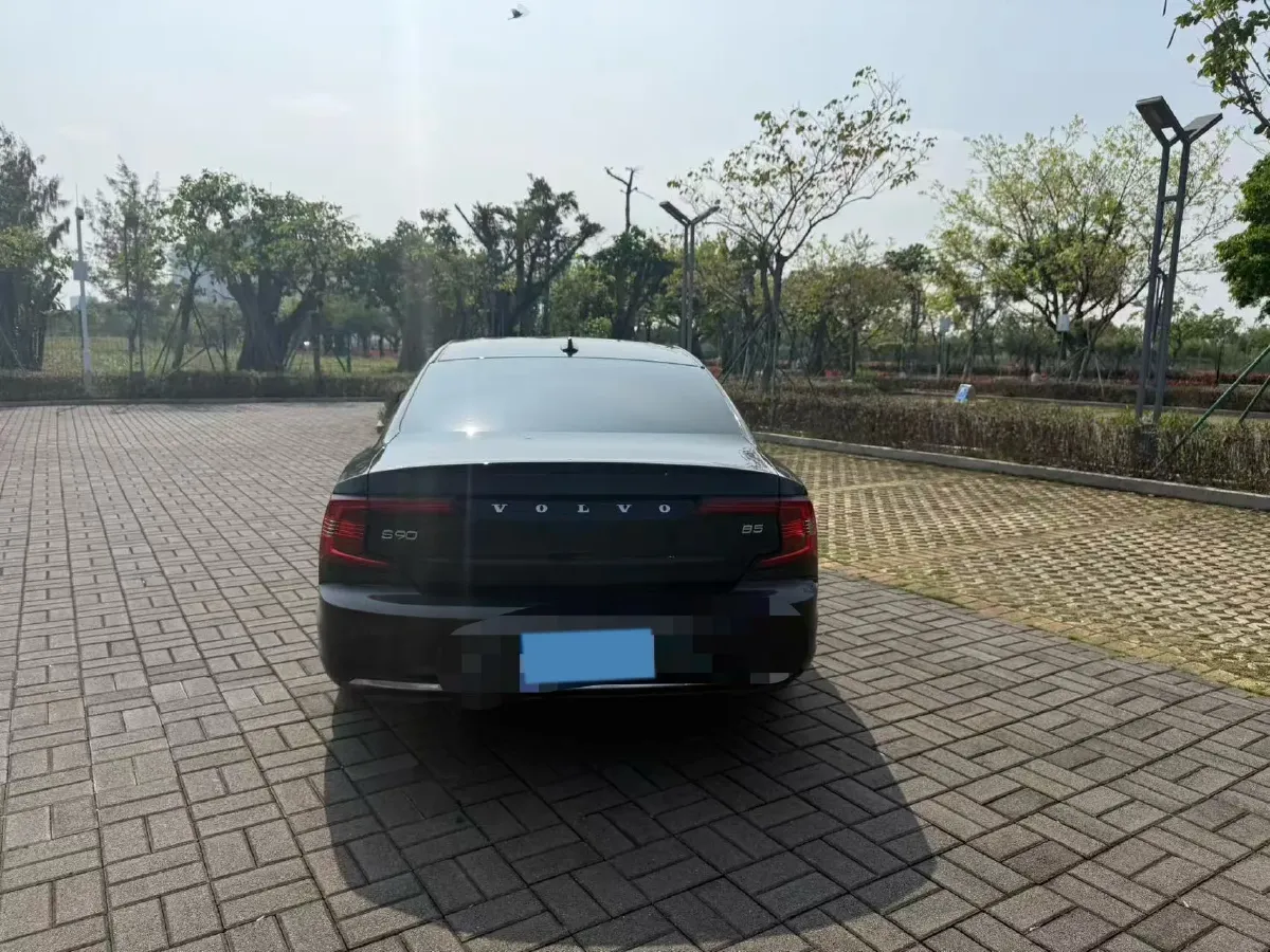 2024 Volvo S90 2.0T 250HP L4 8AT,autocango,china used car exporter,china ev exporter,chinese used car exporter,chinese used ev exporter