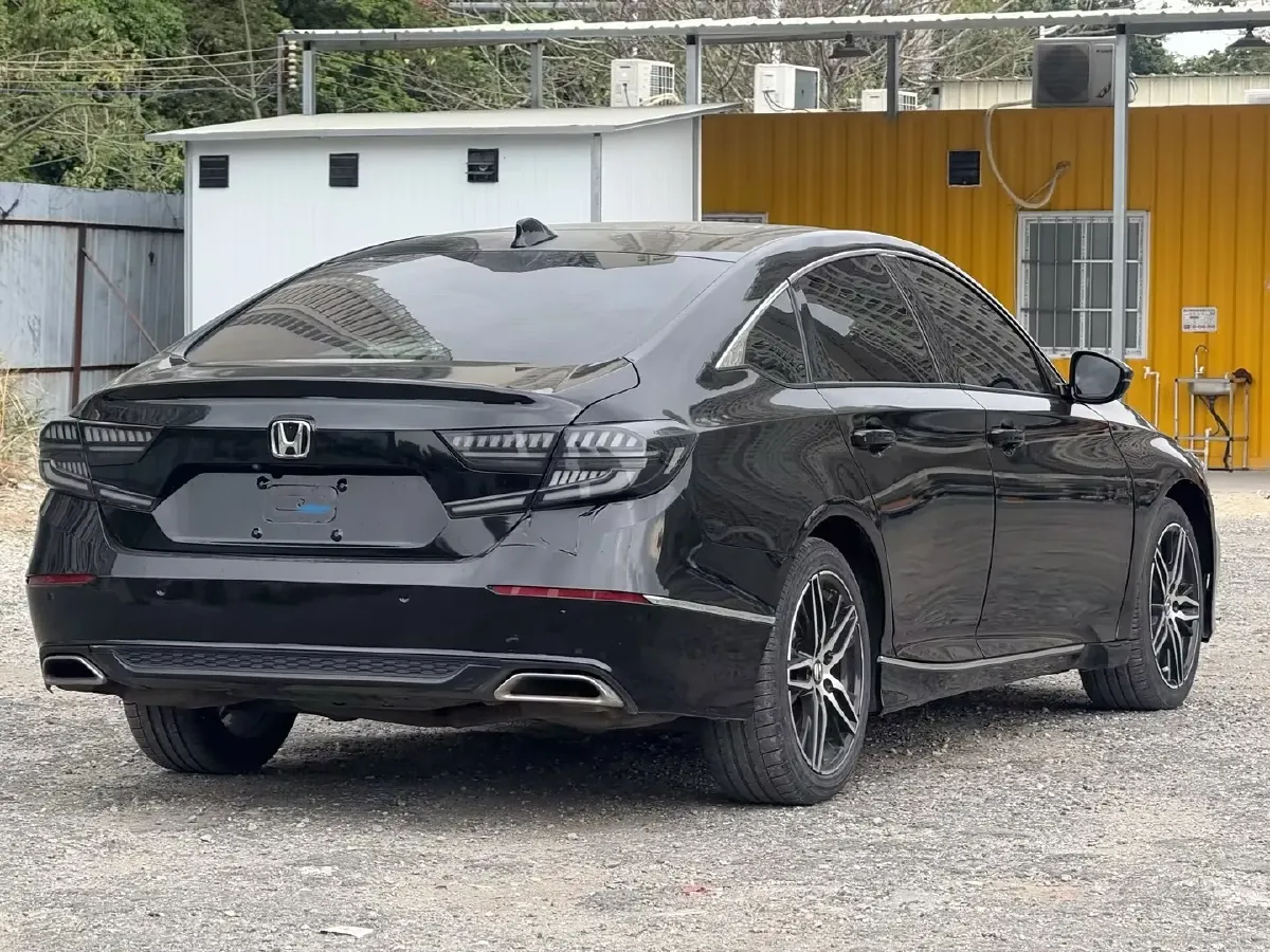 2022 Honda Accord 1.5T 194HP L4 CVT,autocango,china used car exporter,china ev exporter,chinese used car exporter,chinese used ev exporter