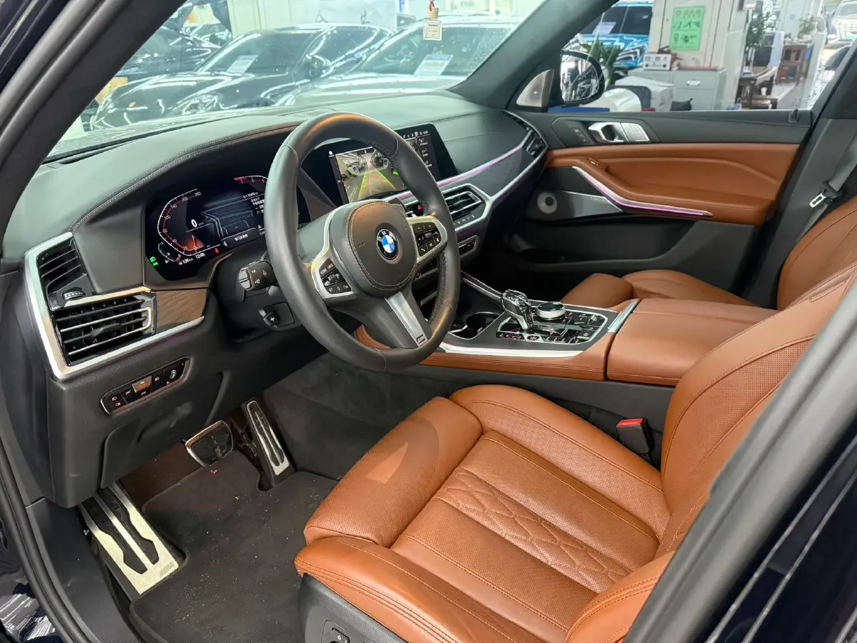 2022 BMW X7 3.0T 340HP L6 8AT,autocango,china used car exporter,china ev exporter,chinese used car exporter,chinese used ev exporter