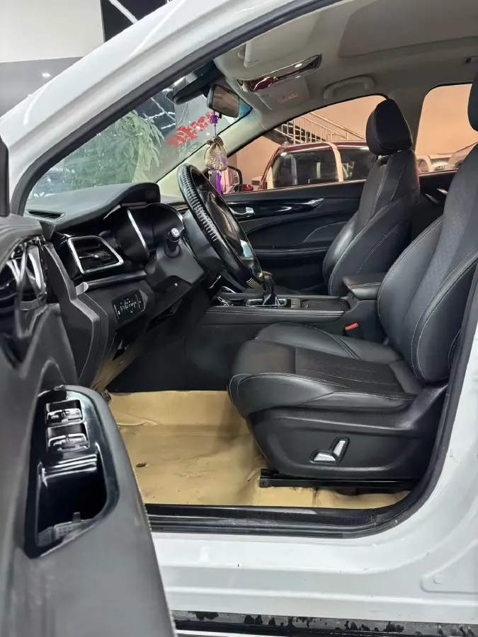 2019 Jetour X90 1.5T 147HP L4 6MT,autocango,china used car exporter,china ev exporter,chinese used car exporter,chinese used ev exporter