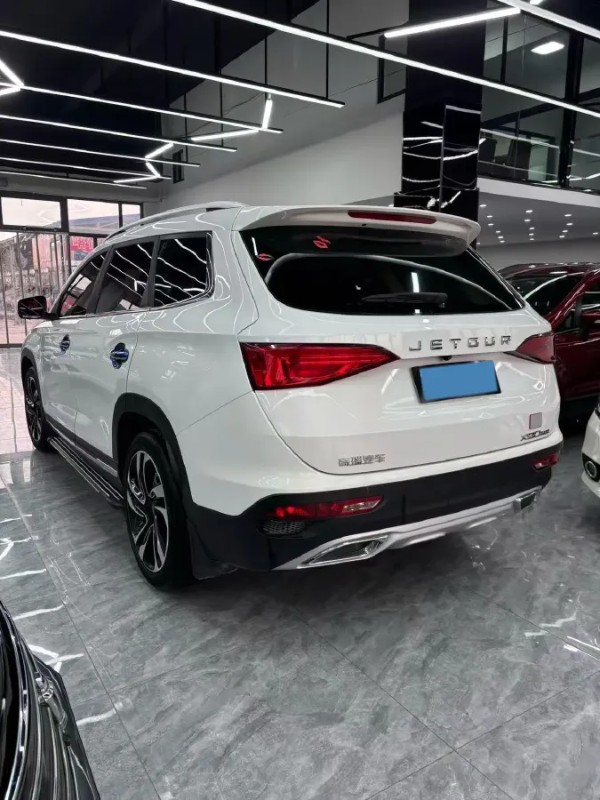 2019 Jetour X90 1.5T 147HP L4 6MT,autocango,china used car exporter,china ev exporter,chinese used car exporter,chinese used ev exporter