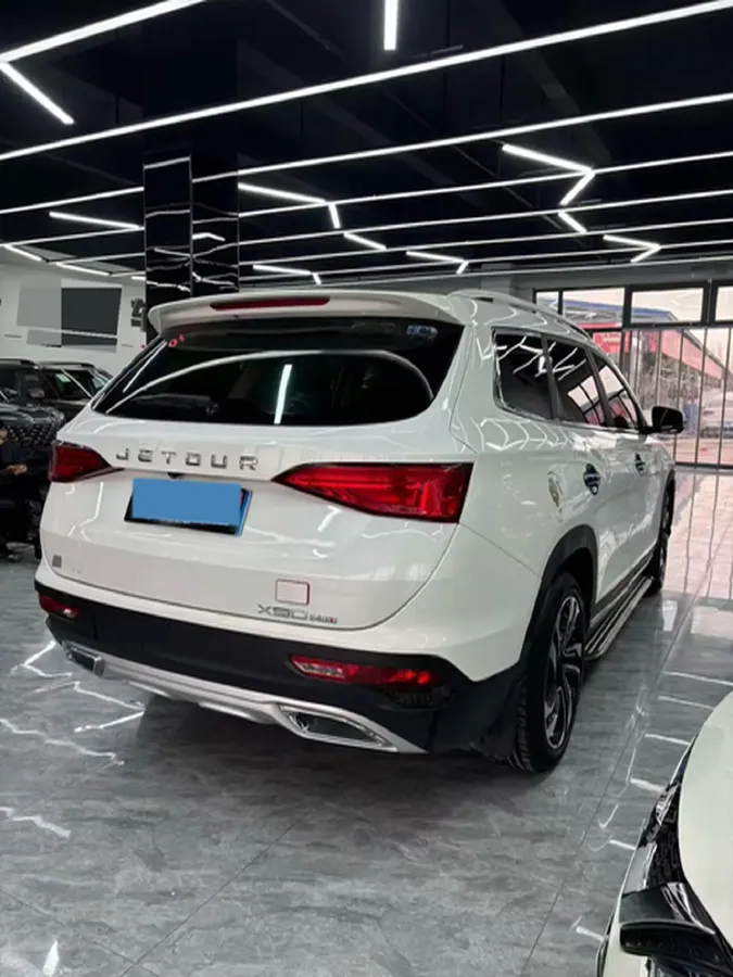 2019 Jetour X90 1.5T 147HP L4 6MT,autocango,china used car exporter,china ev exporter,chinese used car exporter,chinese used ev exporter