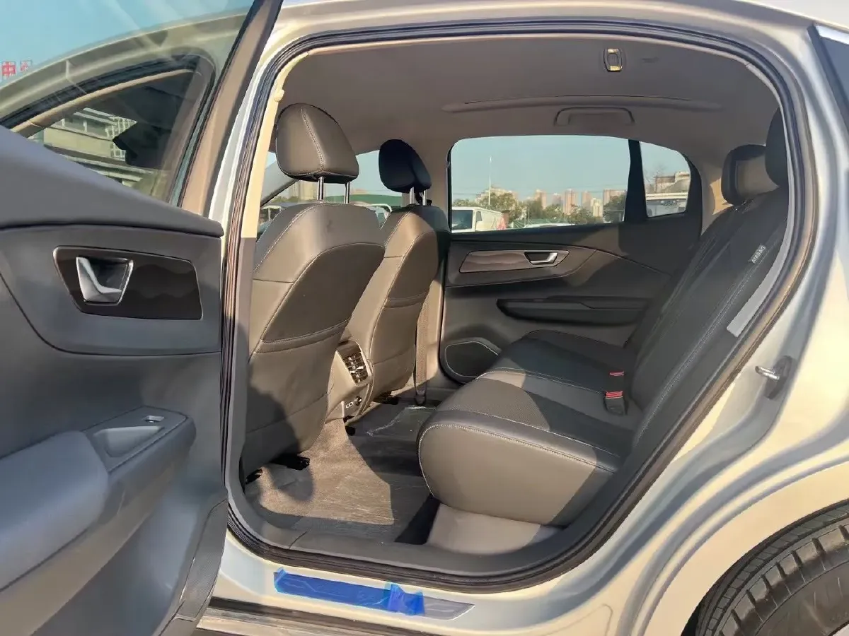 2022 HongQi E-QM5 BEV 54KWH,autocango,china used car exporter,china ev exporter,chinese used car exporter,chinese used ev exporter