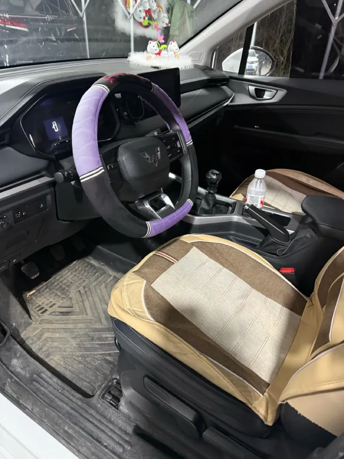 2022 WuLing JiaChen 1.5T 147HP L4 6MT,autocango,china used car exporter,china ev exporter,chinese used car exporter,chinese used ev exporter