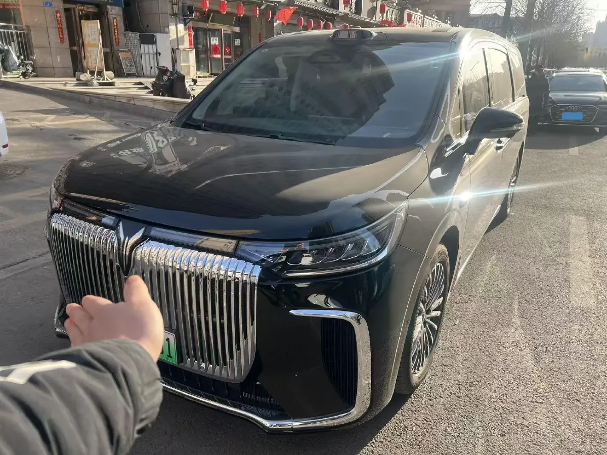 2026 Voyah Dream 1.5T 150HP L4 PHEV,autocango,china used car exporter,china ev exporter,chinese used car exporter,chinese used ev exporter