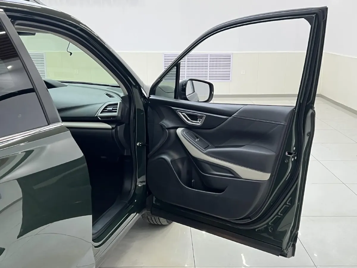 2022 Subaru Forester 2.0L 154HP H4 CVT,autocango,china used car exporter,china ev exporter,chinese used car exporter,chinese used ev exporter