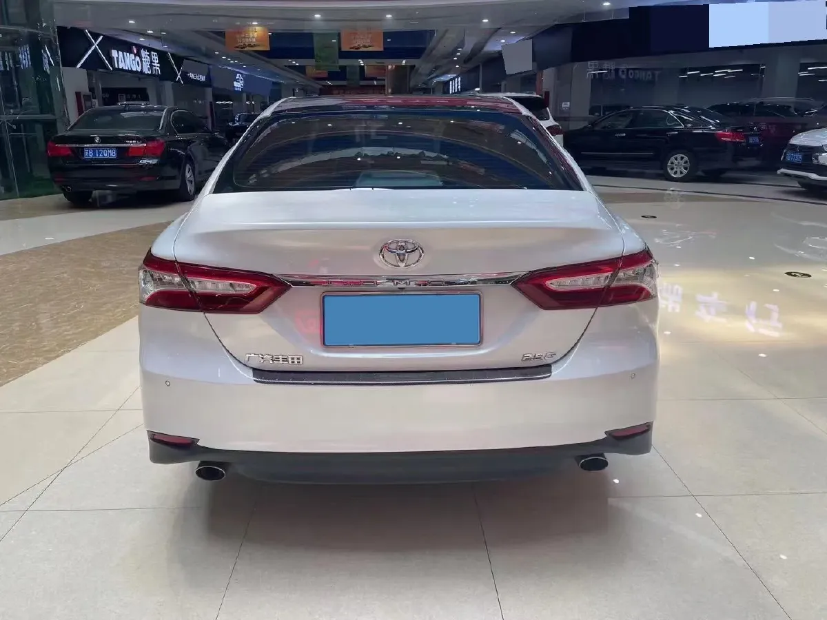 2019 Toyota Camry 2.5L 209HP L4 8AT,autocango,china used car exporter,china ev exporter,chinese used car exporter,chinese used ev exporter