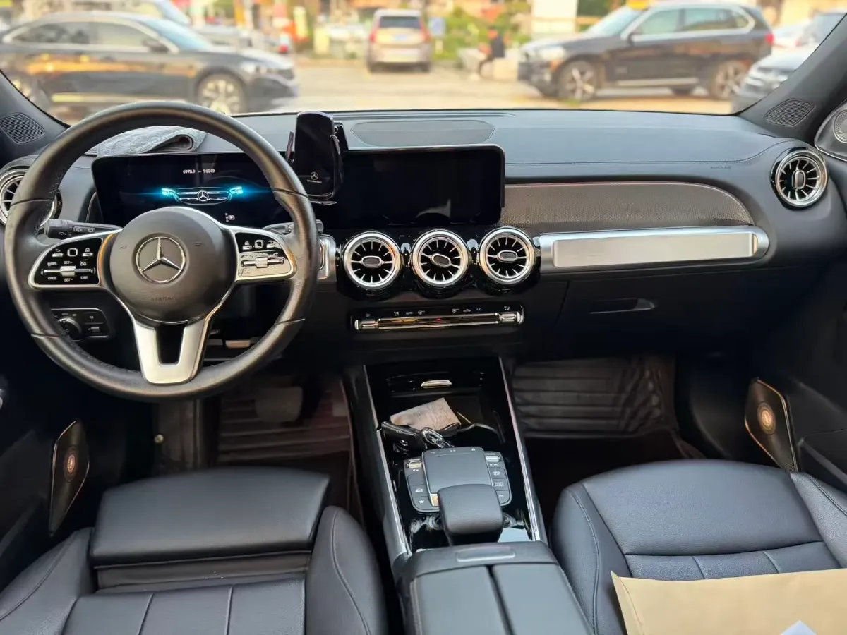 2022 Mercedes-Benz GLB Class 1.3T 163HP L4 7DCT,autocango,china used car exporter,china ev exporter,chinese used car exporter,chinese used ev exporter