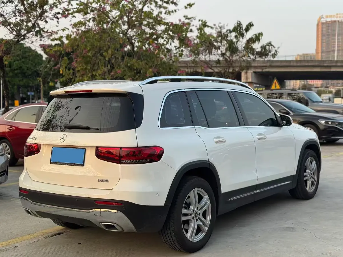 2022 Mercedes-Benz GLB Class 1.3T 163HP L4 7DCT,autocango,china used car exporter,china ev exporter,chinese used car exporter,chinese used ev exporter