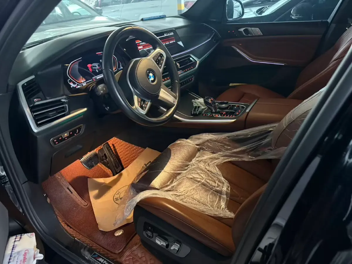 2021 BMW X7 3.0T 340HP L6 8AT,autocango,china used car exporter,china ev exporter,chinese used car exporter,chinese used ev exporter