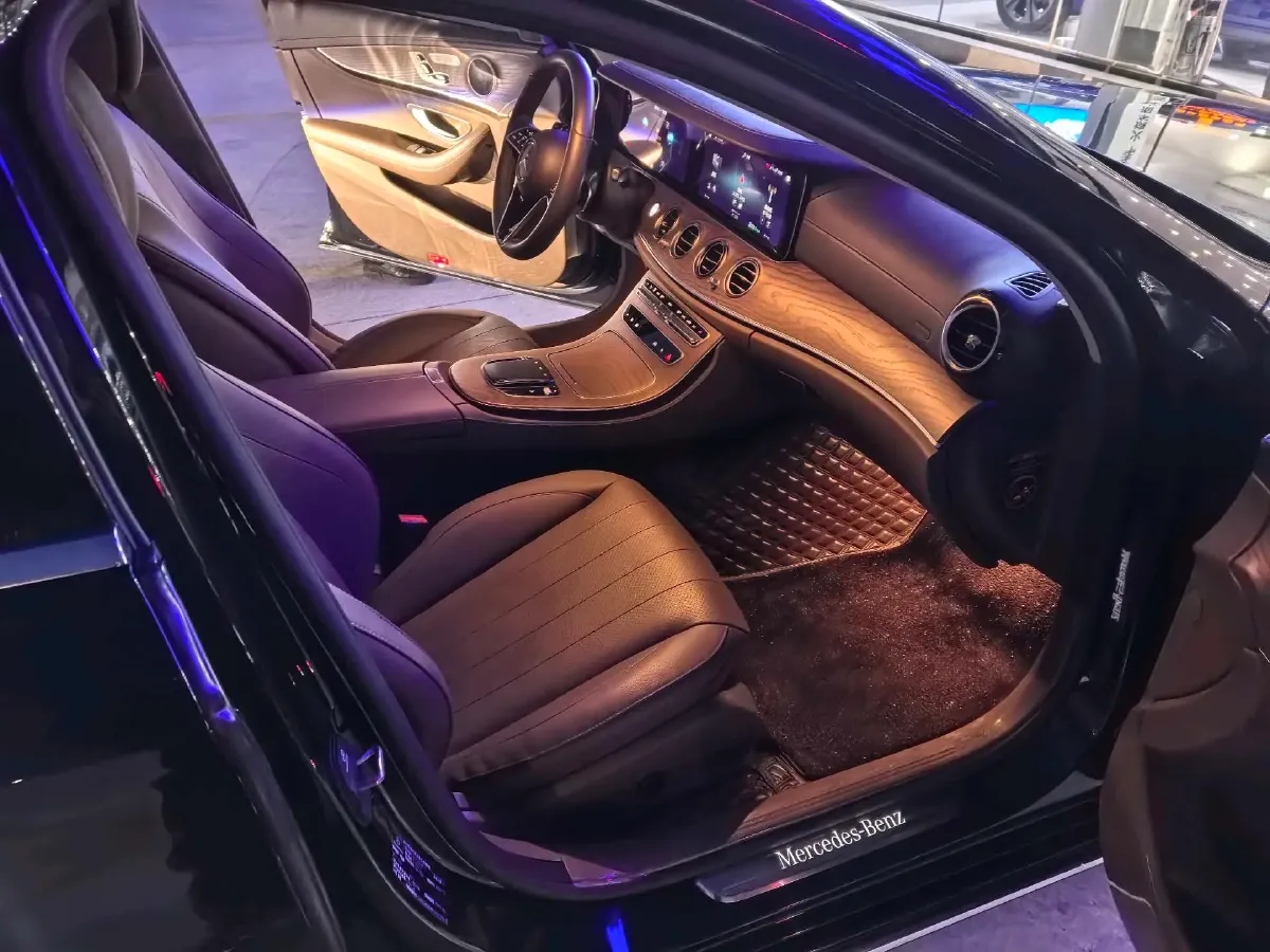 2022 Mercedes-Benz GLC Class 2.0T 258HP L4 9AT,autocango,china used car exporter,china ev exporter,chinese used car exporter,chinese used ev exporter