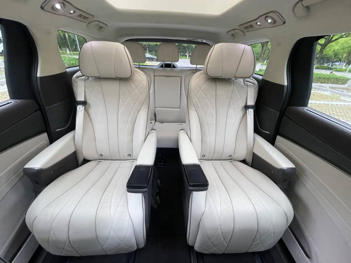 2024 Denza D9 1.5T 139HP L4 E-CVT PHEV 40KWH,autocango,china used car exporter,china ev exporter,chinese used car exporter,chinese used ev exporter