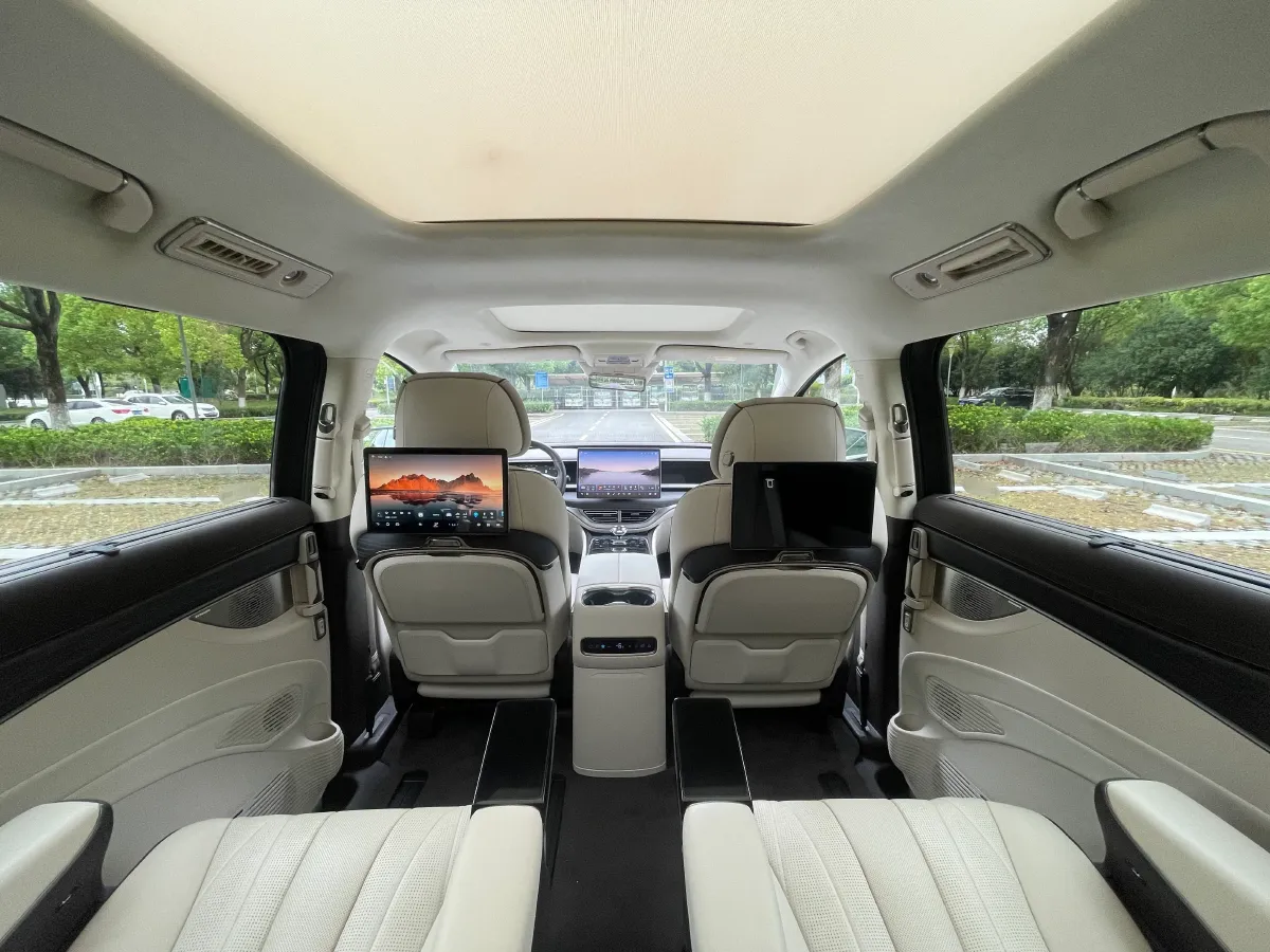 2024 Denza D9 1.5T 139HP L4 E-CVT PHEV 40KWH,autocango,china used car exporter,china ev exporter,chinese used car exporter,chinese used ev exporter