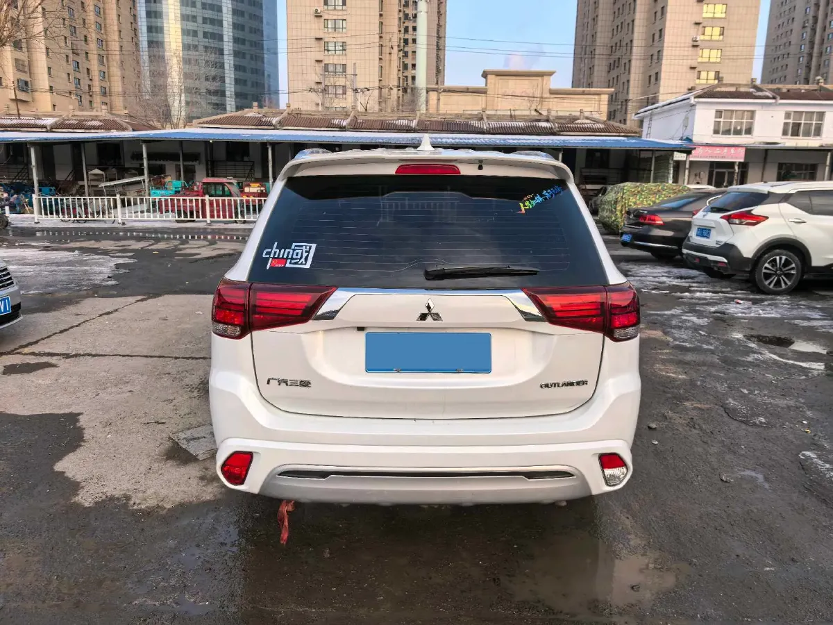 2020 Mitsubishi Outlander 2.0L 166HP L4 CVT,autocango,china used car exporter,china ev exporter,chinese used car exporter,chinese used ev exporter