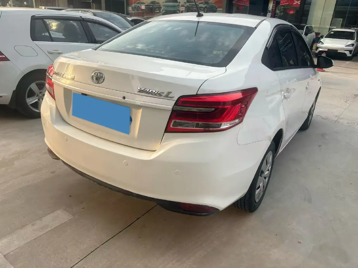 2022 Toyota Yaris L 1.5L 112HP L4 CVT,autocango,china used car exporter,china ev exporter,chinese used car exporter,chinese used ev exporter