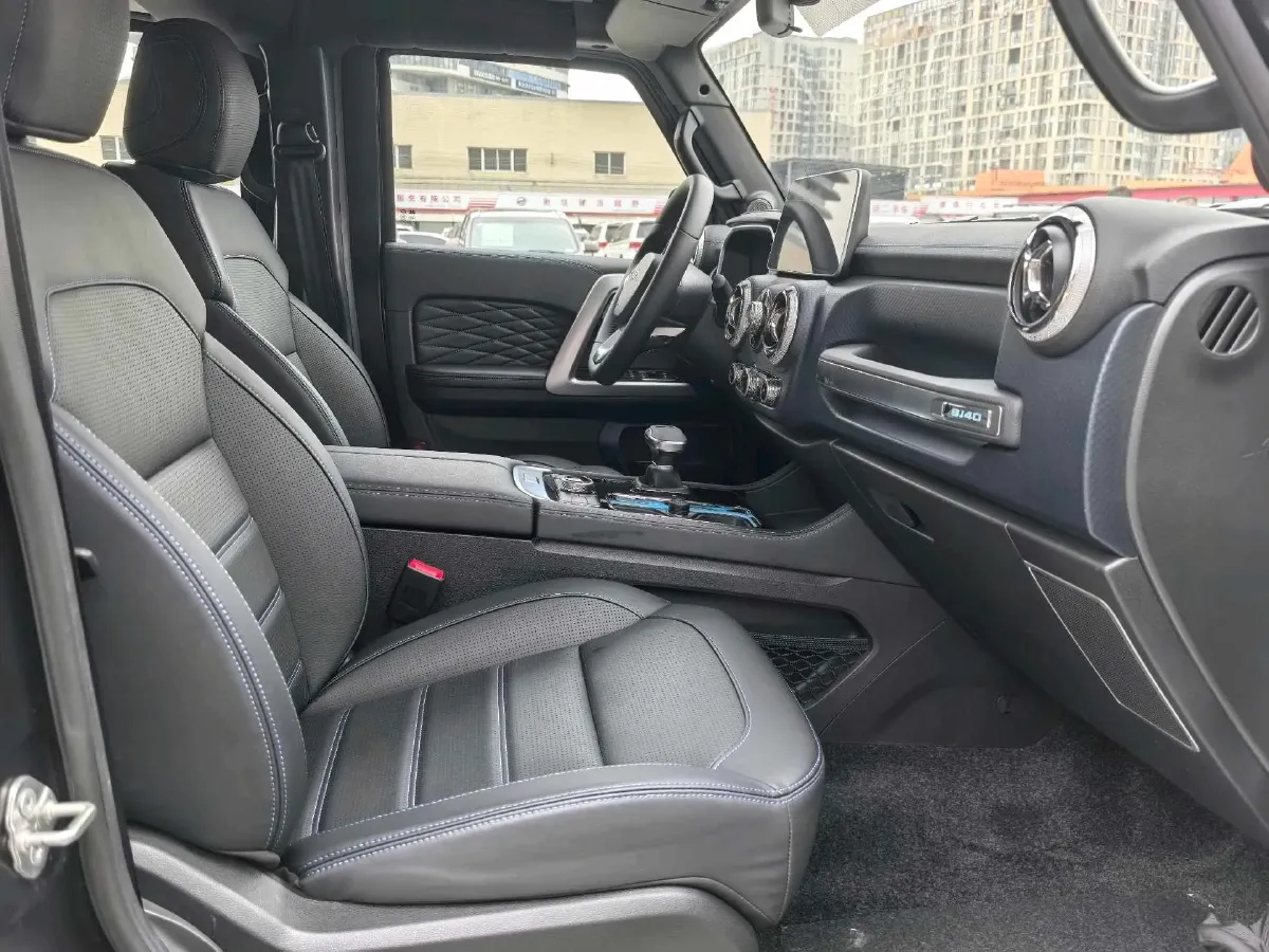 2024 Beijing BJ40 2.0T 163HP L4 8AT,autocango,china used car exporter,china ev exporter,chinese used car exporter,chinese used ev exporter