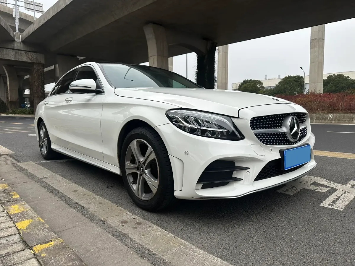 2021 Mercedes-Benz C Class 1.5T 184HP L4 9AT,autocango,china used car exporter,china ev exporter,chinese used car exporter,chinese used ev exporter