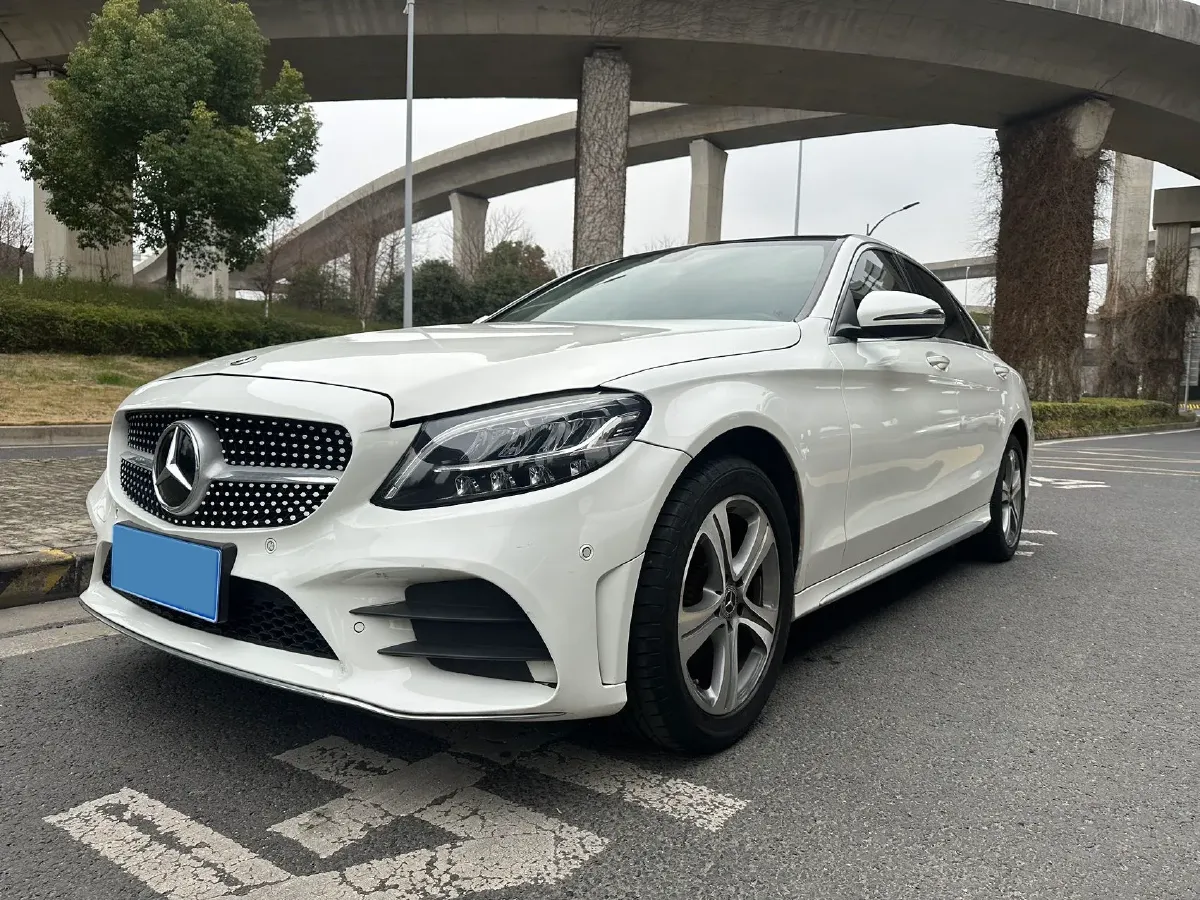 2021 Mercedes-Benz C Class 1.5T 184HP L4 9AT,autocango,china used car exporter,china ev exporter,chinese used car exporter,chinese used ev exporter