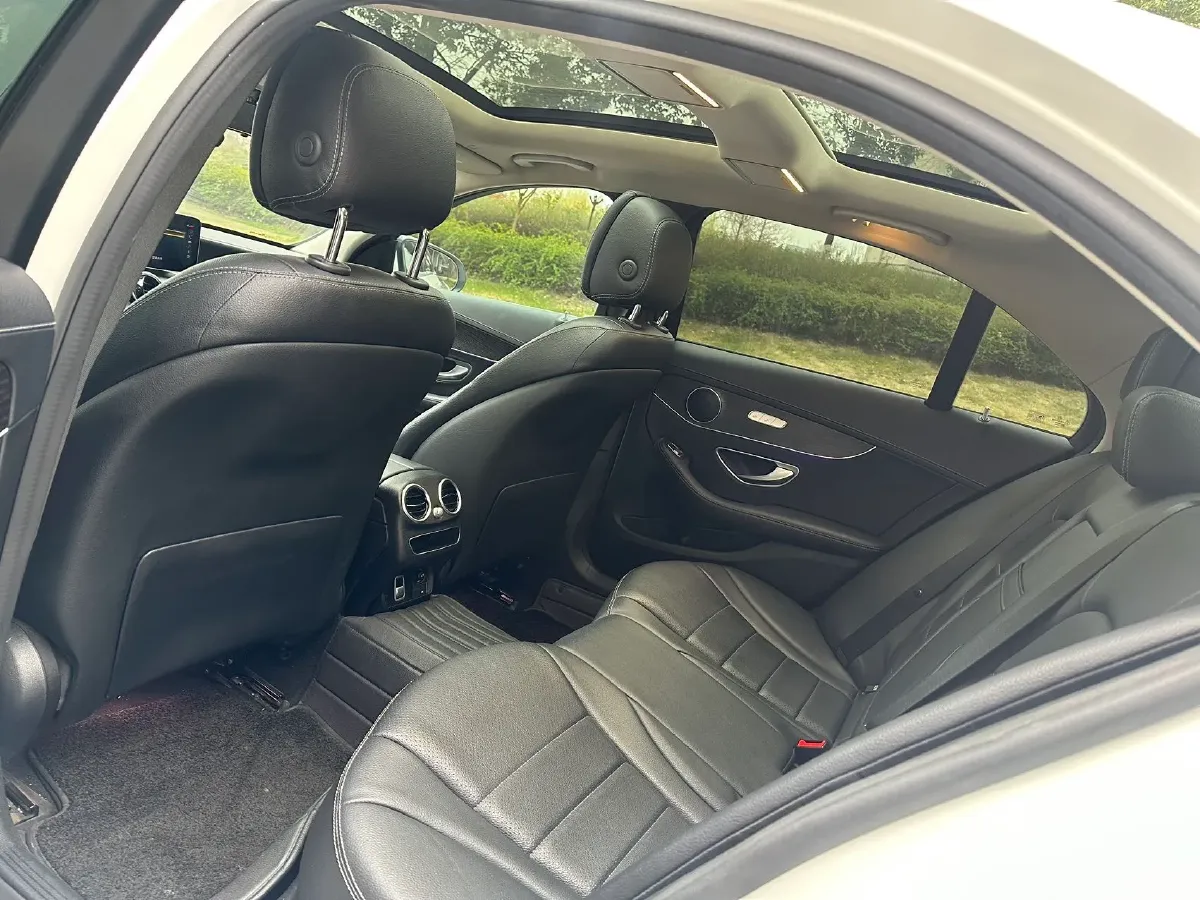 2021 Mercedes-Benz C Class 1.5T 184HP L4 9AT,autocango,china used car exporter,china ev exporter,chinese used car exporter,chinese used ev exporter