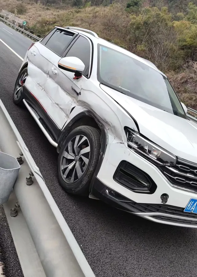 2020 Volkswagen Tayron 2.0T 186HP L4 7DCT,autocango,china used car exporter,china ev exporter,chinese used car exporter,chinese used ev exporter