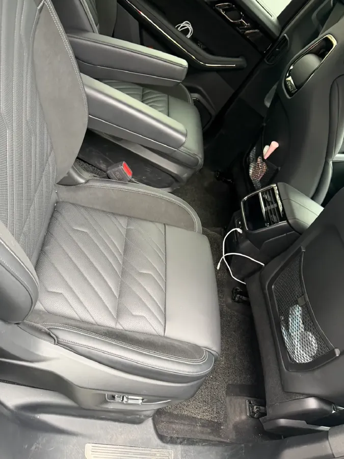 2021 Buick GL8 2.0T 237HP L4 9AT,autocango,china used car exporter,china ev exporter,chinese used car exporter,chinese used ev exporter