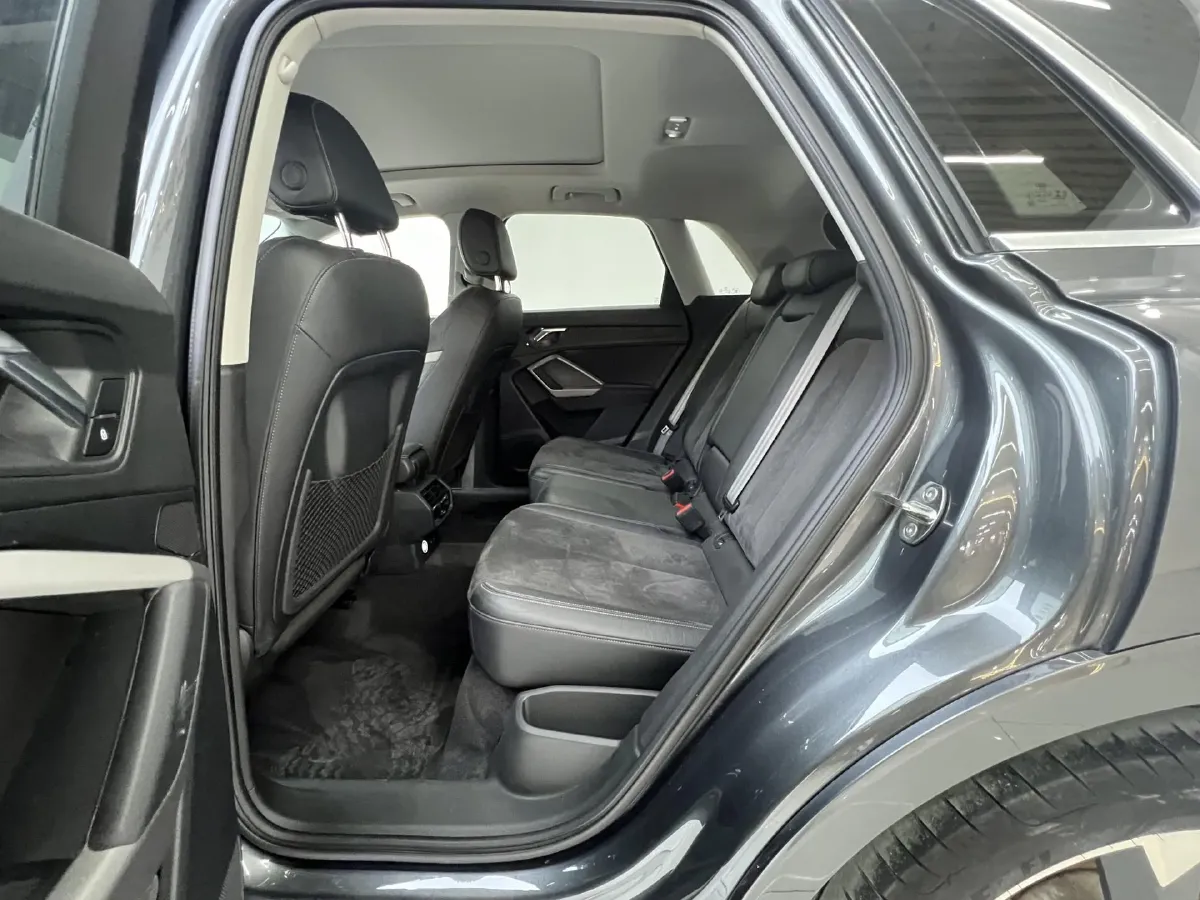 2022 Audi Q3 1.4T 150HP L4 7DCT,autocango,china used car exporter,china ev exporter,chinese used car exporter,chinese used ev exporter