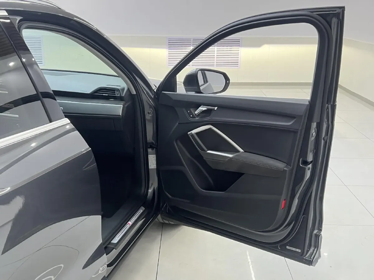 2022 Audi Q3 1.4T 150HP L4 7DCT,autocango,china used car exporter,china ev exporter,chinese used car exporter,chinese used ev exporter