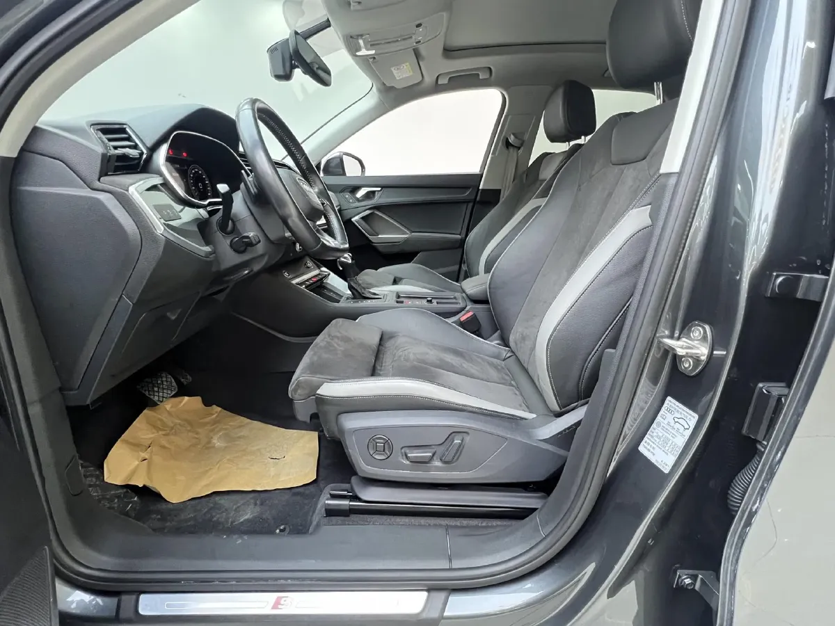 2022 Audi Q3 1.4T 150HP L4 7DCT,autocango,china used car exporter,china ev exporter,chinese used car exporter,chinese used ev exporter