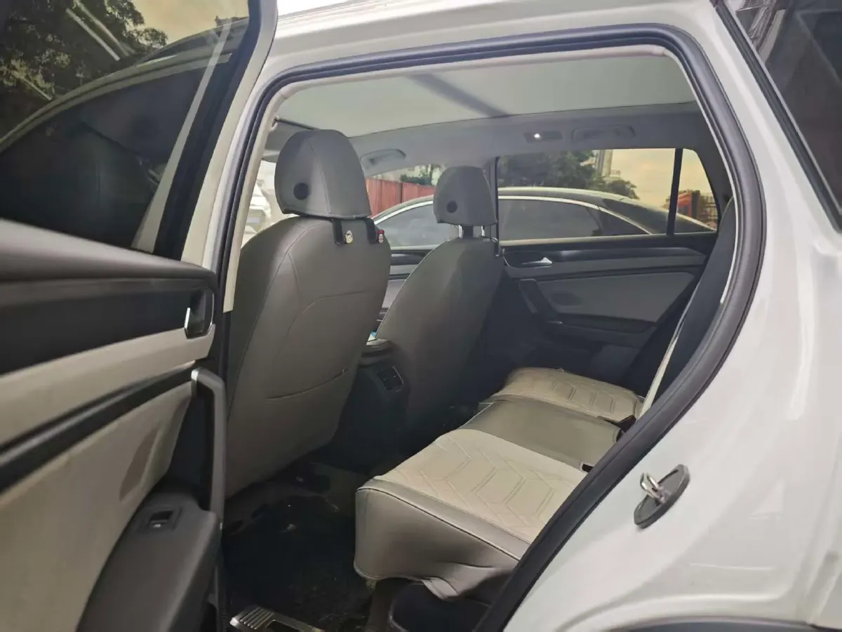 2024 Volkswagen Tayron 1.5T 160HP L4 7DCT,autocango,china used car exporter,china ev exporter,chinese used car exporter,chinese used ev exporter