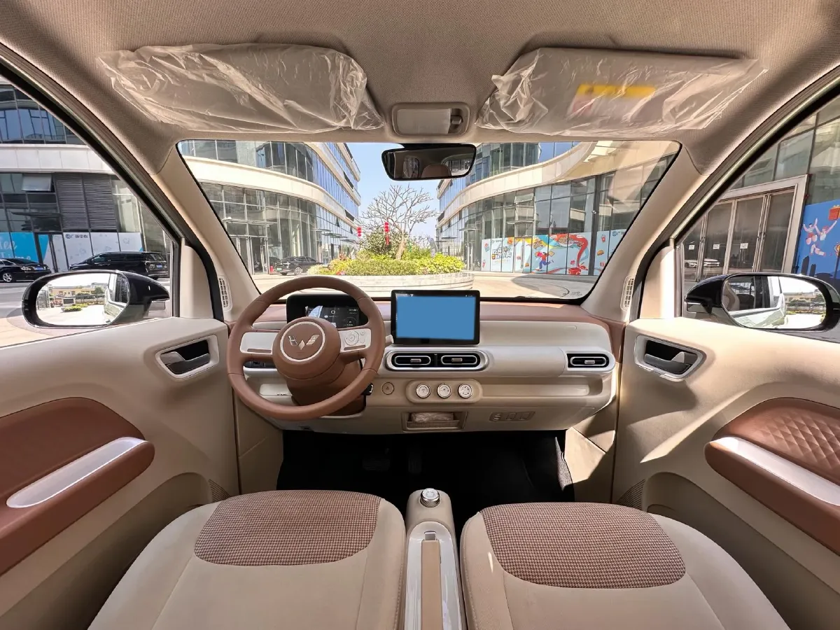 2024 WuLing HongGuang MINI EV BEV 17.3KWH,autocango,china used car exporter,china ev exporter,chinese used car exporter,chinese used ev exporter