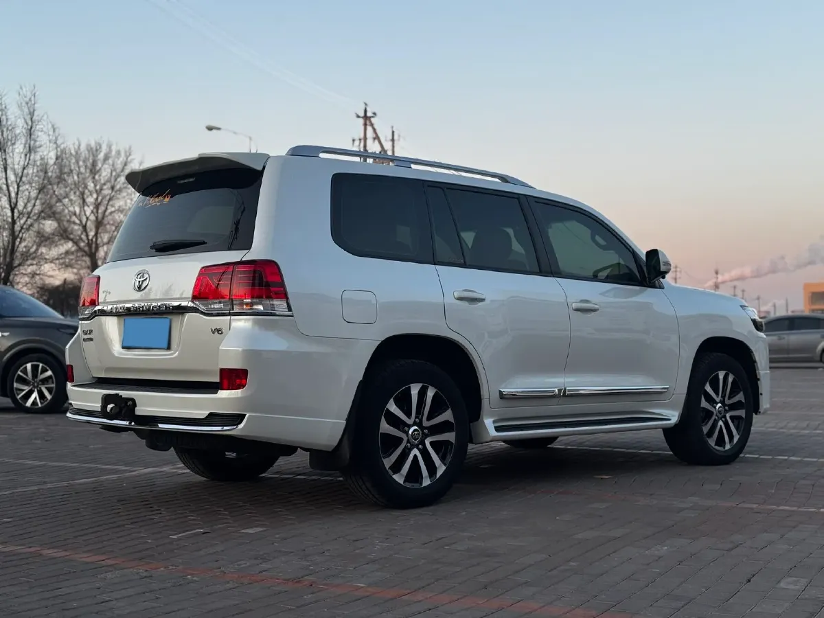 2019 Chevrolet Trax 1.0T 125HP L3 6AT,autocango,china used car exporter,china ev exporter,chinese used car exporter,chinese used ev exporter