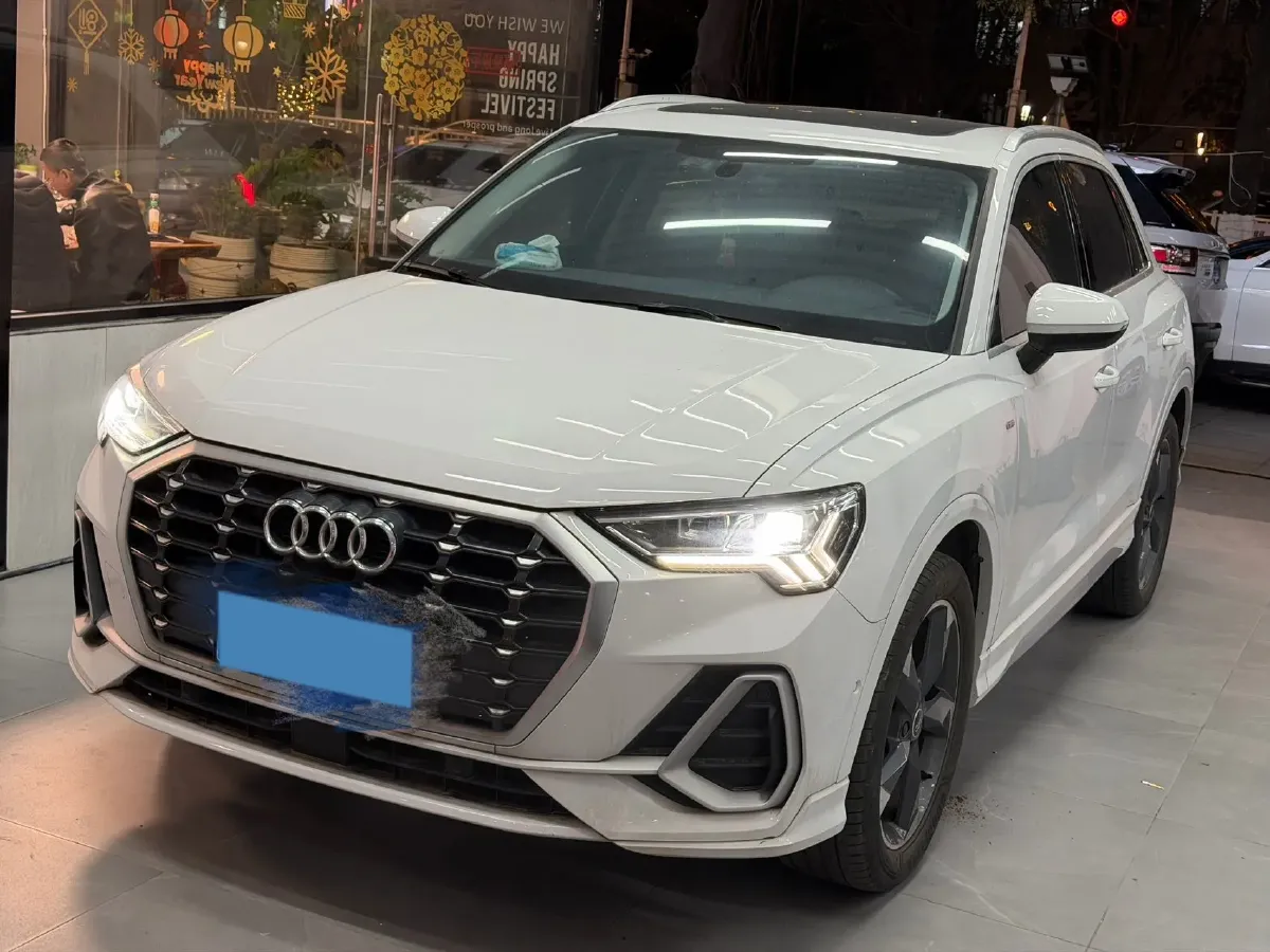 2022 Audi Q3 1.4T 150HP L4 7DCT,autocango,china used car exporter,china ev exporter,chinese used car exporter,chinese used ev exporter