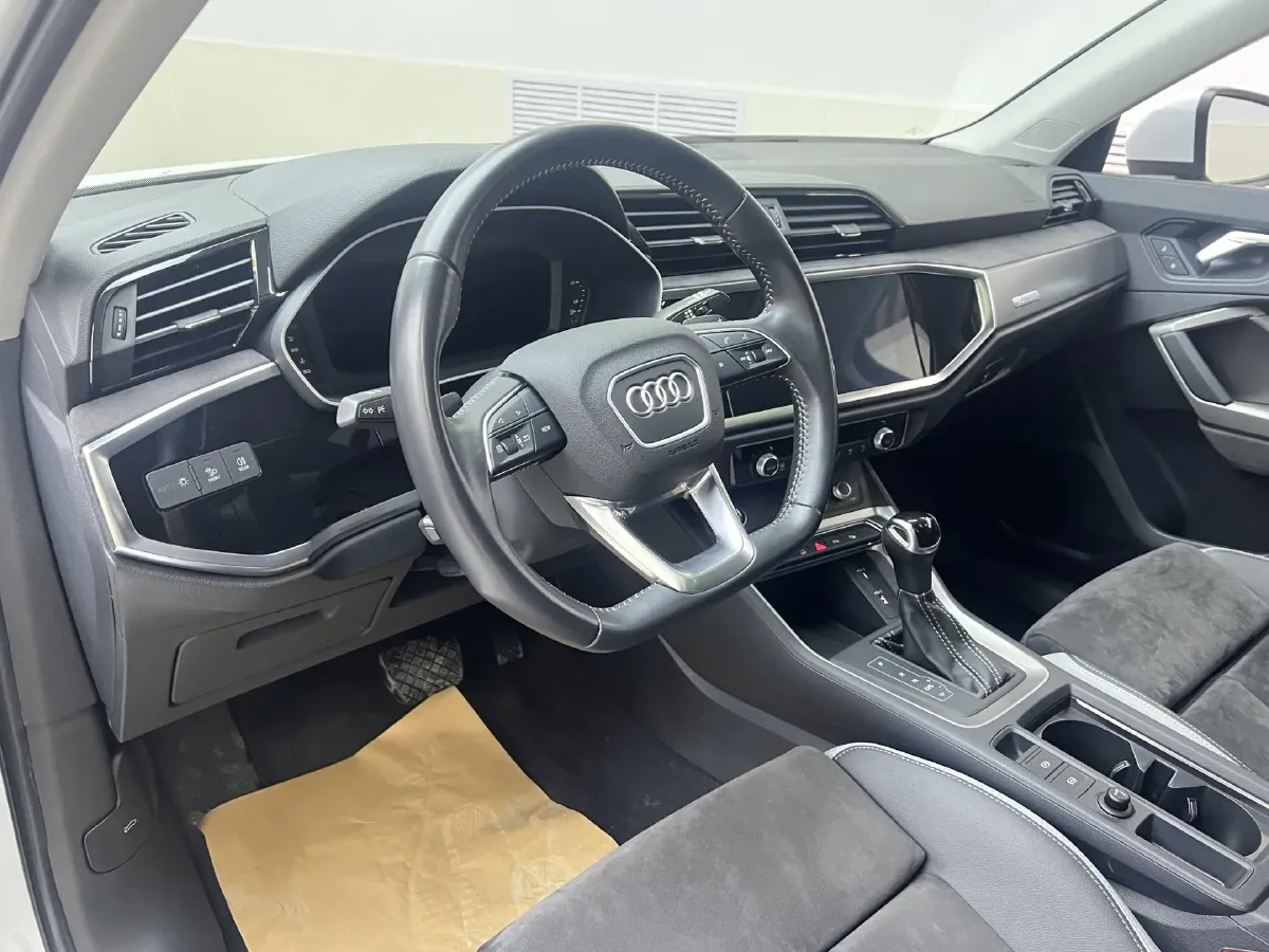 2021 Audi Q3 1.4T 150HP L4 7DCT,autocango,china used car exporter,china ev exporter,chinese used car exporter,chinese used ev exporter