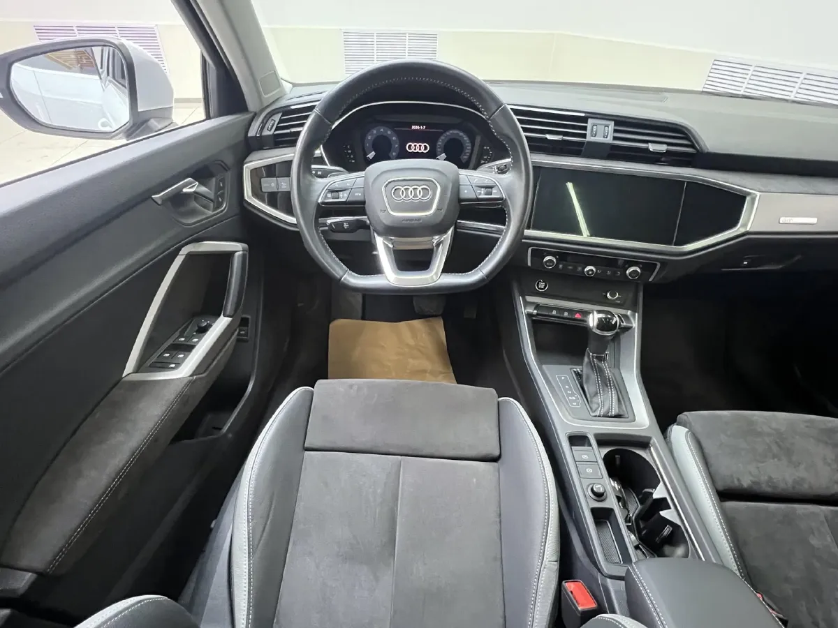 2021 Audi Q3 1.4T 150HP L4 7DCT,autocango,china used car exporter,china ev exporter,chinese used car exporter,chinese used ev exporter