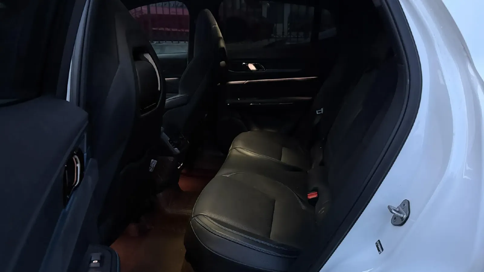 2021 Peugeot 508L 1.6T 200HP L4 8AT PHEV 12KWH,autocango,china used car exporter,china ev exporter,chinese used car exporter,chinese used ev exporter